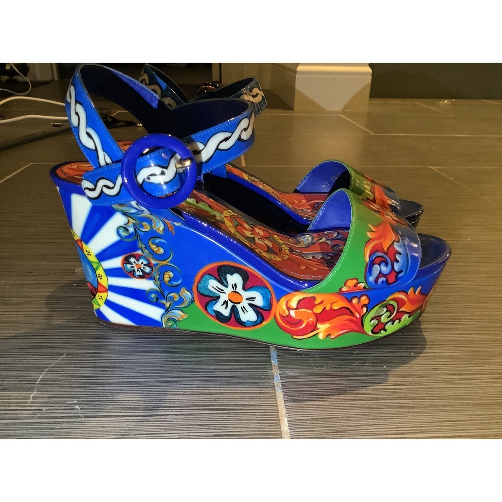 Dolce & Gabbana Carretto Siciliano Print Wedge Sandals Blue Patent Leather 37